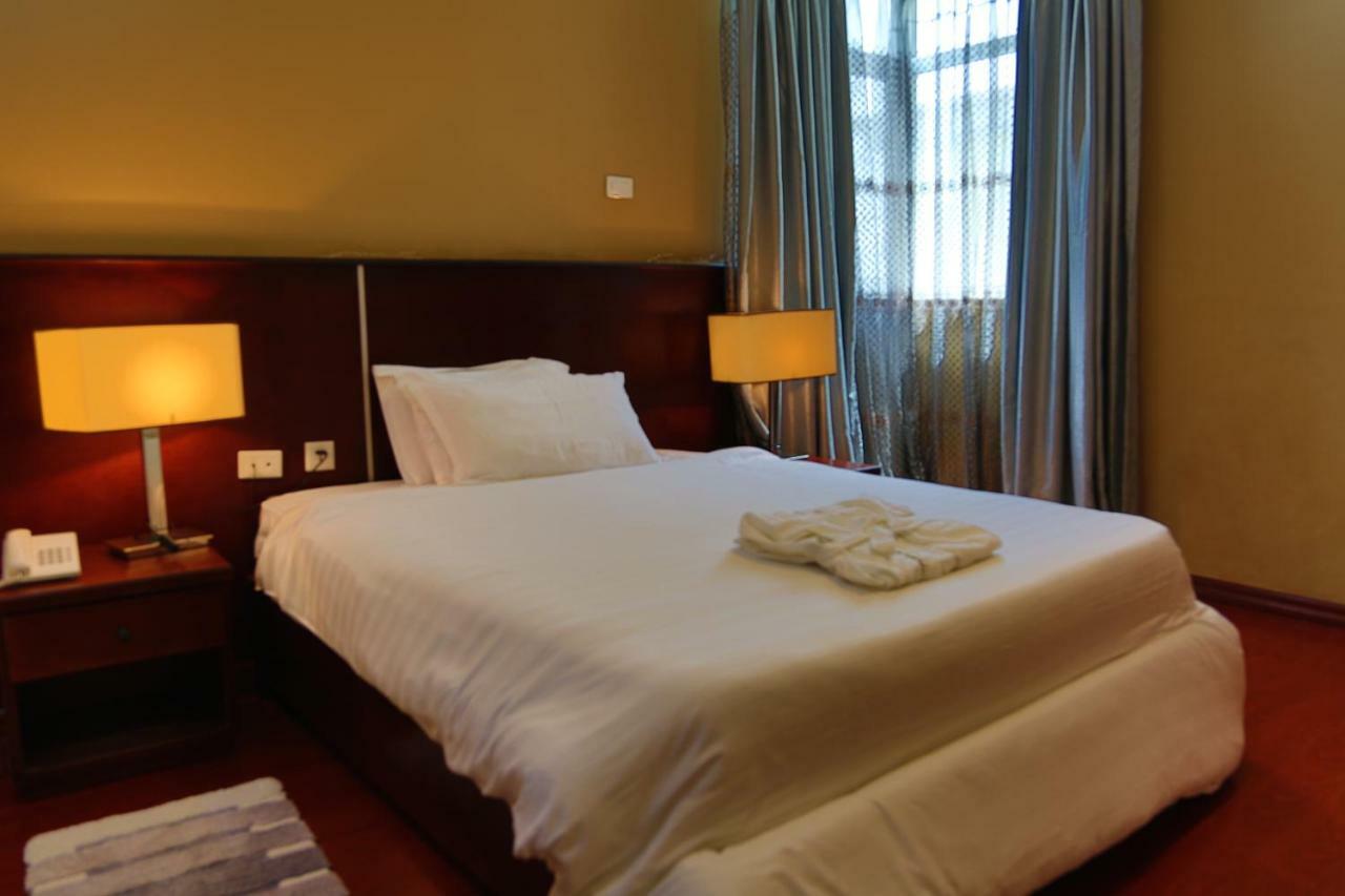 Yinm Furnished Apartment 아디스아바바 외부 사진