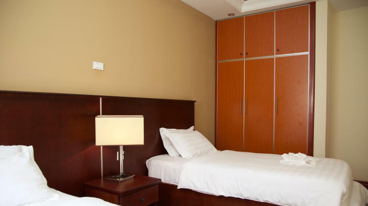 Yinm Furnished Apartment 아디스아바바 외부 사진