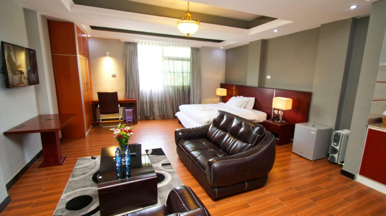 Yinm Furnished Apartment 아디스아바바 외부 사진